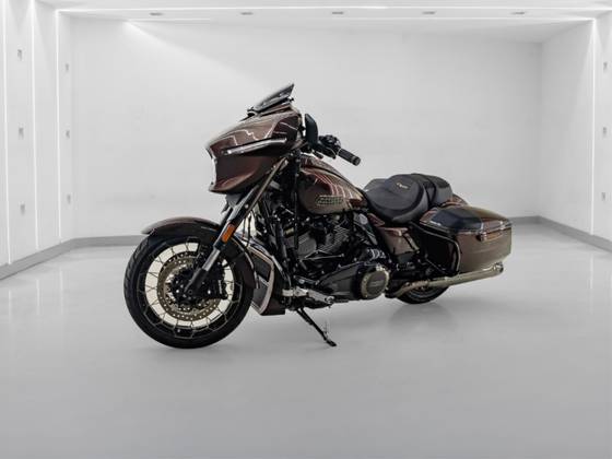 HARLEY-DAVIDSON CVO STREET GLIDE 